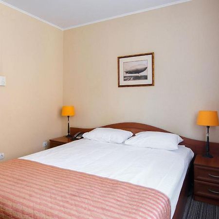 Optima Kropyvnytskyi Hotel Esterno foto