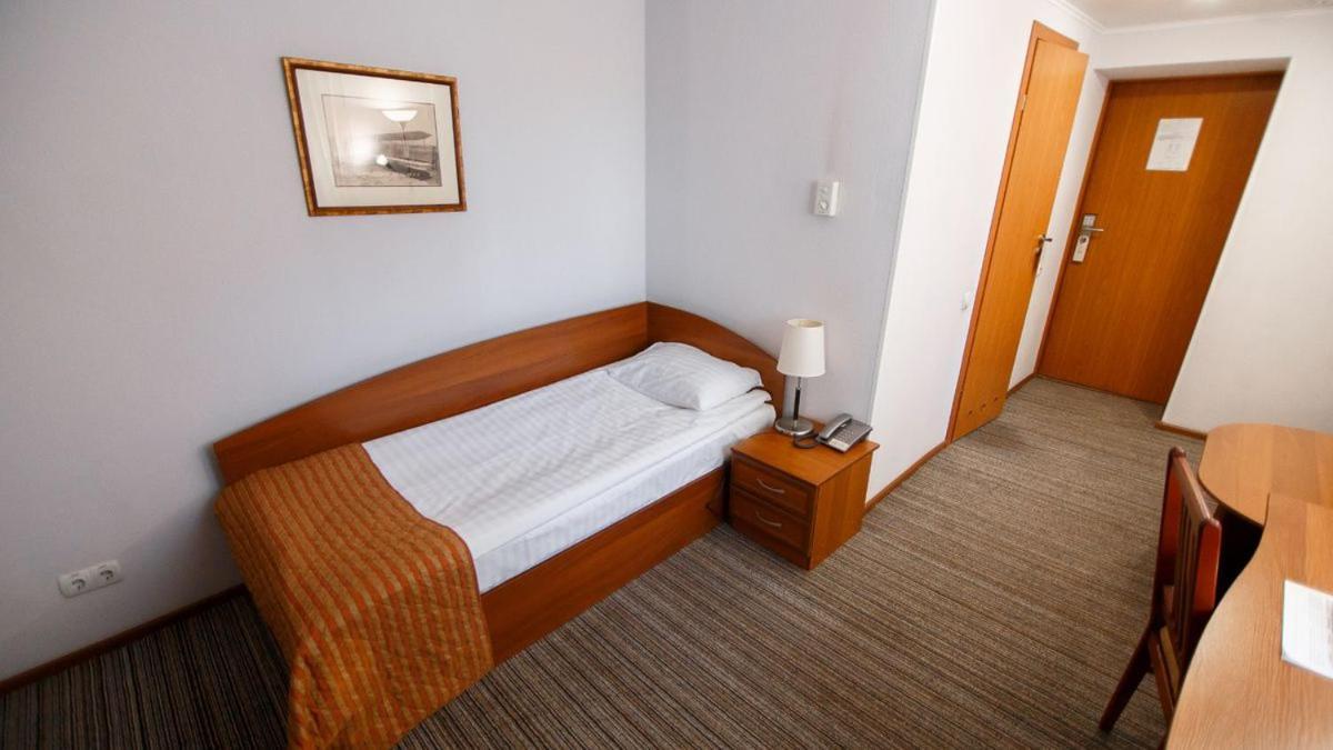 Optima Kropyvnytskyi Hotel Esterno foto