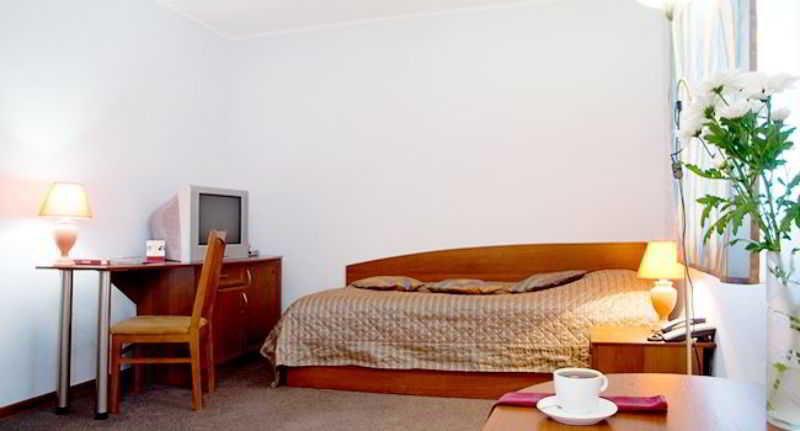 Optima Kropyvnytskyi Hotel Esterno foto
