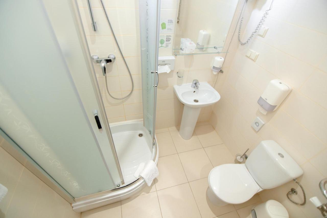 Optima Kropyvnytskyi Hotel Esterno foto