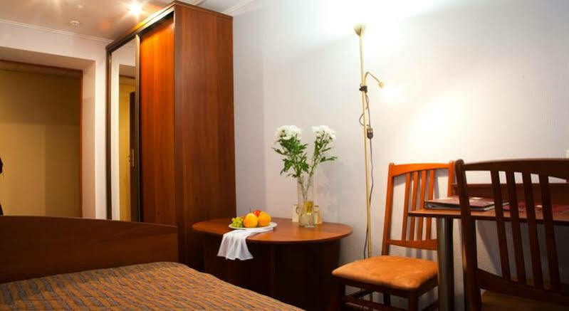 Optima Kropyvnytskyi Hotel Esterno foto